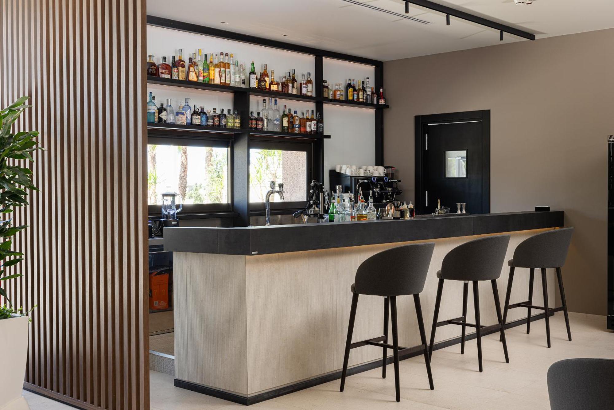 B21 Lifestyle Hotel Бари Екстериор снимка