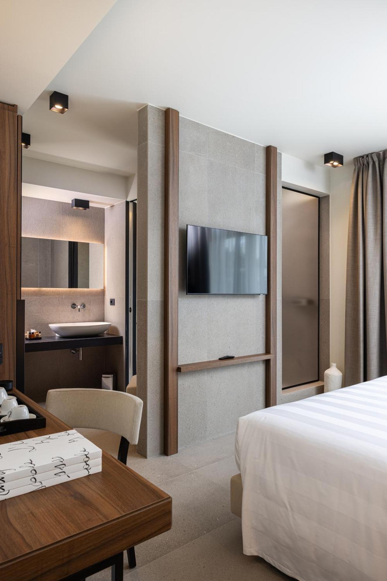 B21 Lifestyle Hotel Бари Екстериор снимка