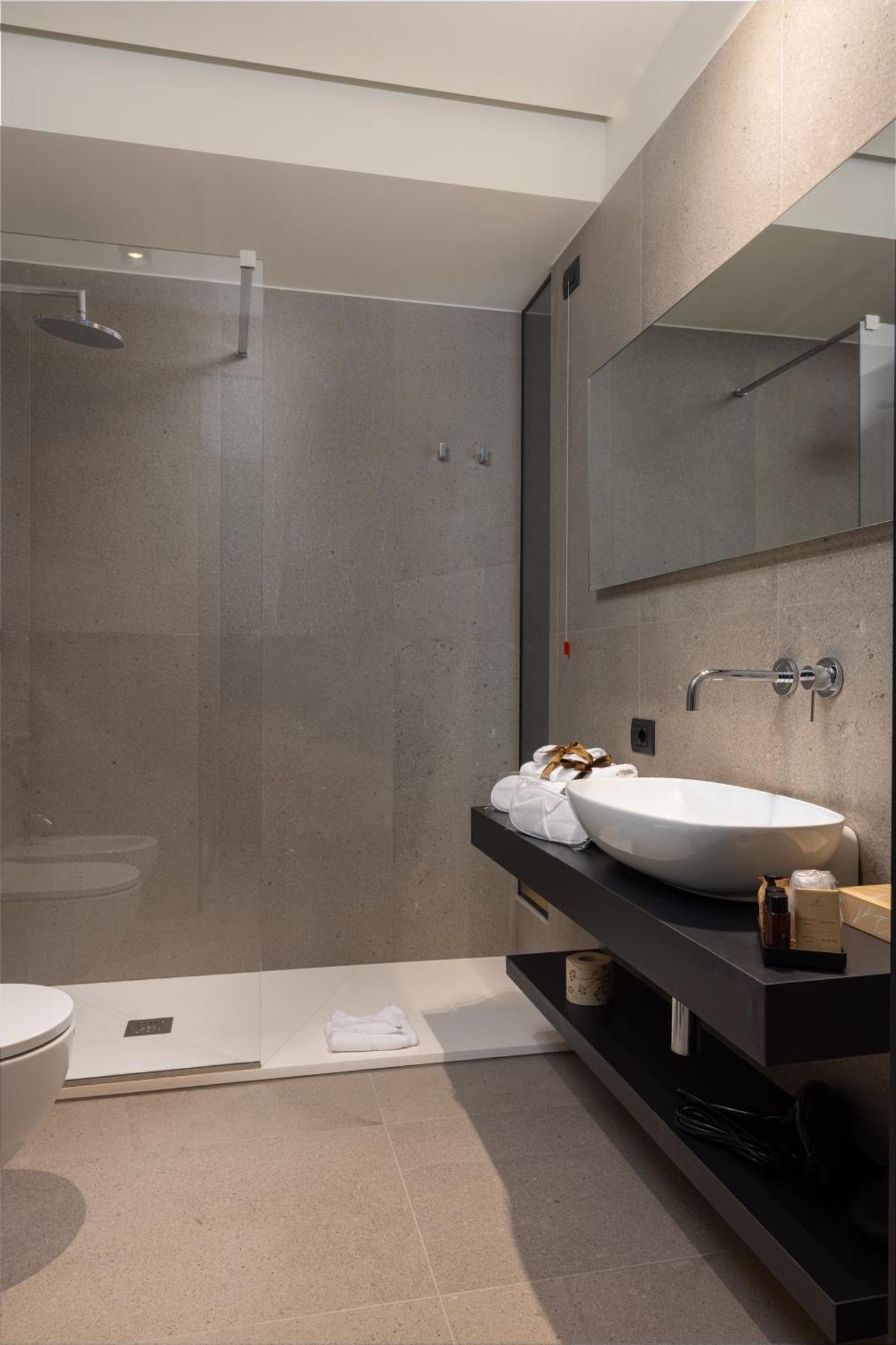 B21 Lifestyle Hotel Бари Екстериор снимка